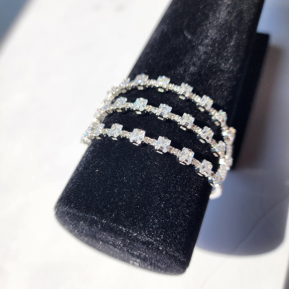 Women's Cubic Zirconia Square Cupchain Cuff Bangle - Picture 6 of 8